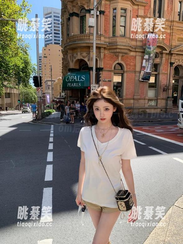 诡异的选择决定——下载51bl5.com后眉头一皱！
