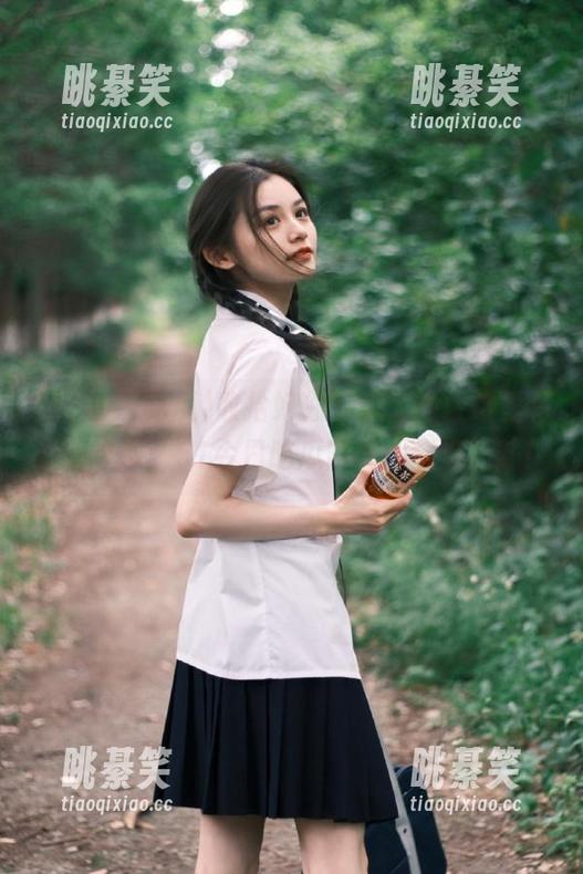 收拾好你的瓜，地址这里有最新爆料，51今日吃瓜陪你一起追八卦！