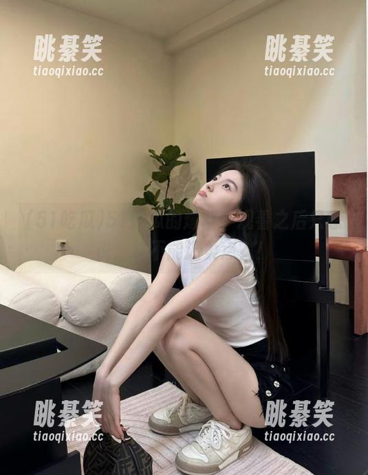 51吃瓜的爆料，观看之后只想说：能不能温柔点？！