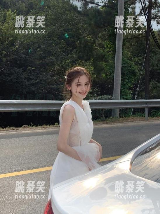 登录后，我在51吃瓜的爆料坑里一去不复返，太多八卦让我眼花缭乱。