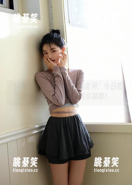 51吃瓜中心官网：今日吃瓜实录，满腹疑惑想和你聊聊！