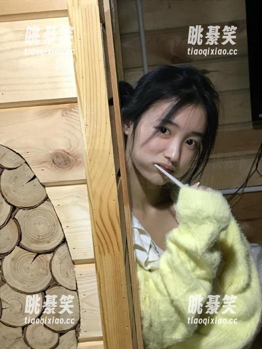 瓜姐每天都在提醒我：快去下载51吃瓜网，不然错过新鲜瓜！