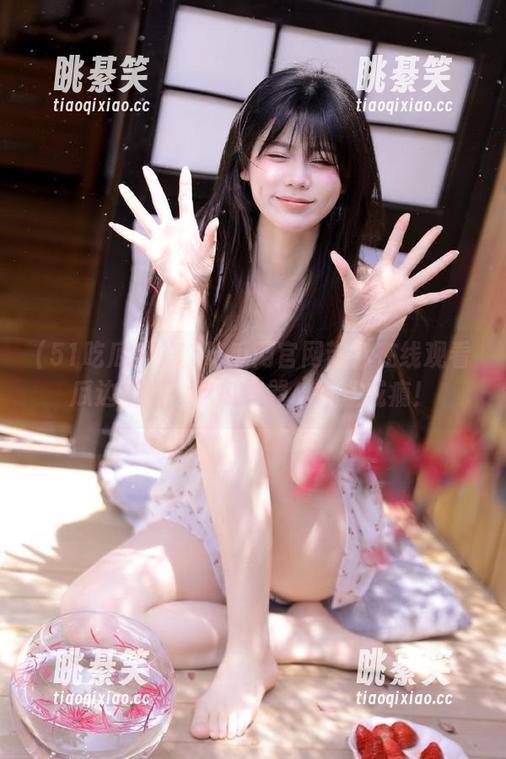 51吃瓜网官网带你在线观看瓜边新闻，吃瓜神器，简直成瘾！