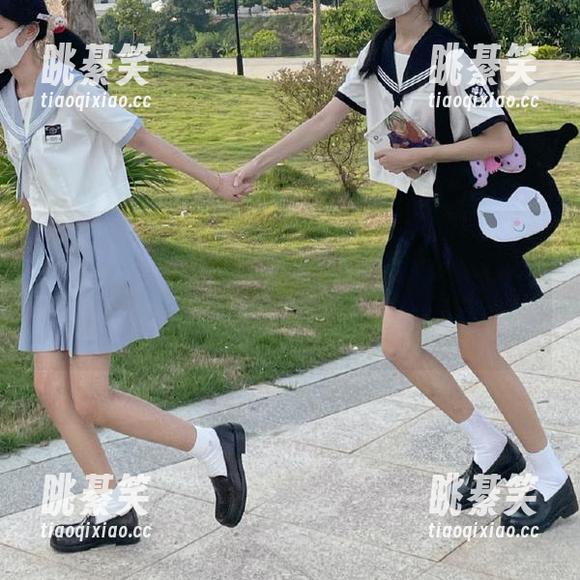 51吃瓜群众网页，时不时就会被某些瓜吸引，难以自拔，哦，我这沉迷简直了！