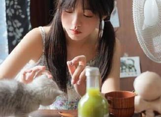 看51黑料的首页，突然发觉，病毒和八卦都挺迷人的说。