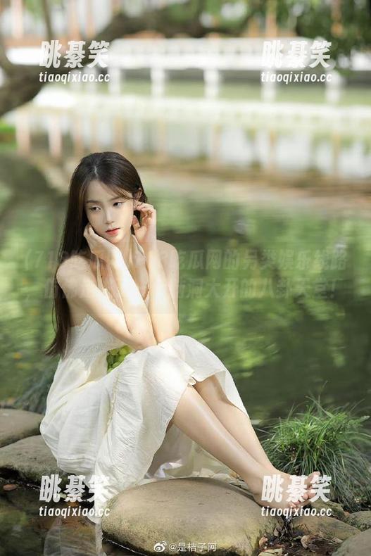 718吃瓜网的另类娱乐线路，仿佛走进了一个脑洞大开的八卦天堂！