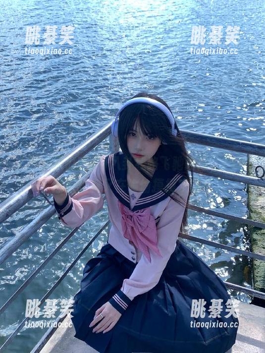 八卦线路飞驰而过，718黑瓜吃料又在偷偷摸摸发呢！