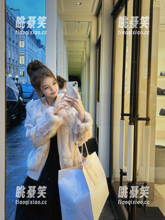 看hl155.ccm黑料时的心情，永不迷路，你以为我只是一只小瓜？