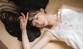 每次点开“www.17kanzb.com”苹果版，心里都在想，这又是什么惊天地泣鬼神的瓜呢？