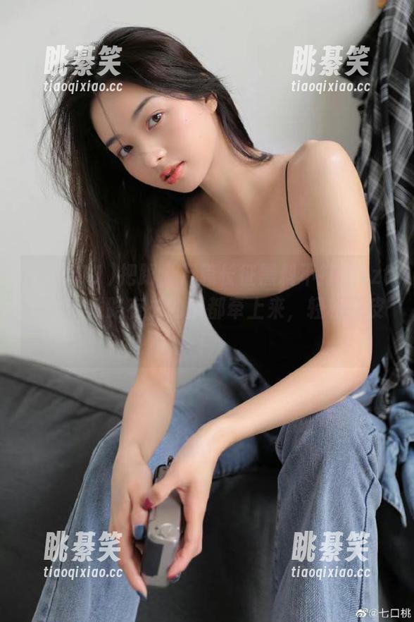 把跟“万篇长征黑料不打烊zztt11”线路有关的瓜都牵上来，轻松剥皮！