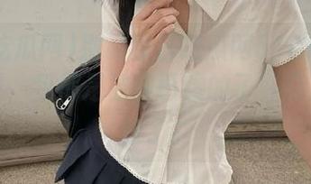 别说今日吃瓜网51的八卦炒得多香，我都是被嘴巴馋的了，有点忍不住了。