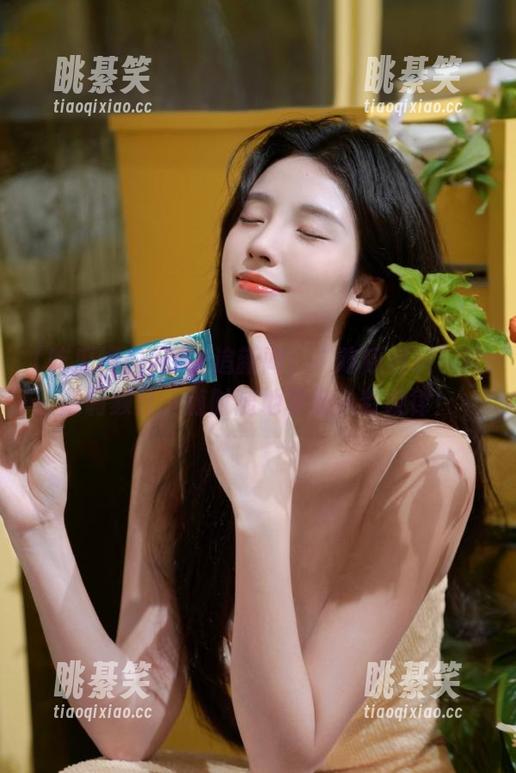 在线追新闻：“吃瓜爆料”就像调频台，随时随地享受八卦旋律！