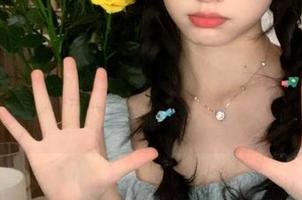 登录后在吃瓜网的世界，下载的速度跟这个瓜的重量成正比，让人心痒