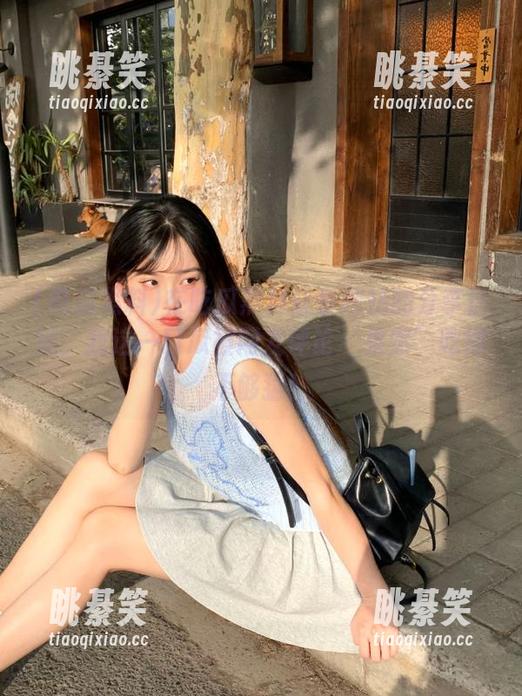 在吃瓜黑料分享网站的分享区域，我这一口瓜被网友评论‘果然’吃得不够猛！