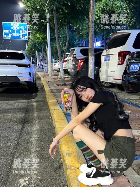 当你无聊到极点，点开“国产黑料网”网址，随时有惊喜等着你，心情都飞起来了？