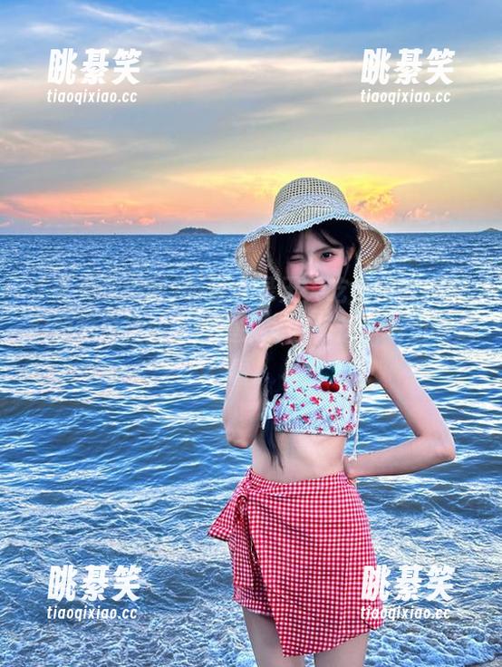 听说登录天天吃瓜网能提升你的吃瓜技能，慢慢来，我只想学着边吃边看。