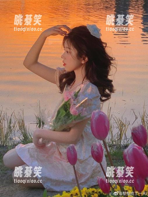 内心的小剧场超激烈，观看天天吃瓜网，人设崩得比泡沫还快！