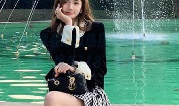 观看炒瓜热度蹭蹭上涨，贴吧里的“娱乐718”真妙！