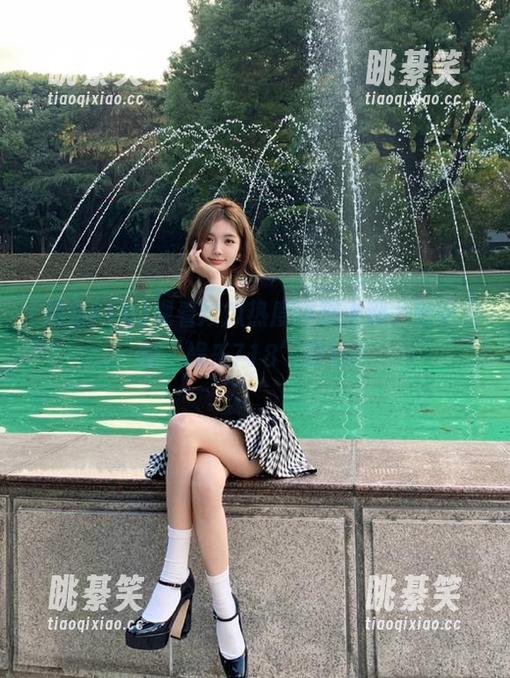 观看炒瓜热度蹭蹭上涨，贴吧里的“娱乐718”真妙！