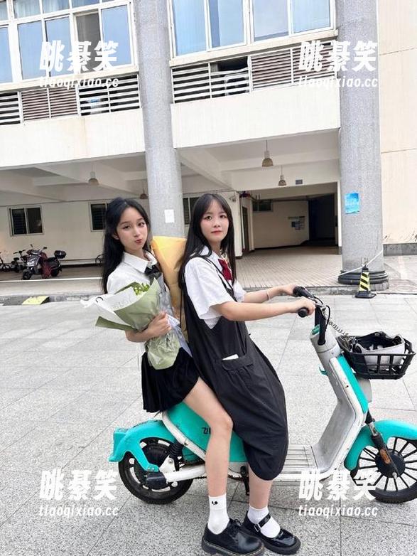 观看泡泡吃瓜网页：果然是新一轮“瓜”潮的聚集地