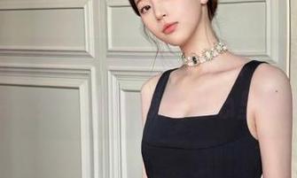 登录黑料不打烊，一打开就被信息轰炸，眼睛疲惫但心里乐呵呵。