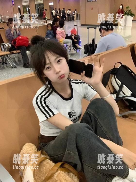 黑料不打烊万里长征篇最新梗图，你不得不看的幽默进来瞧，网址藏哪了？