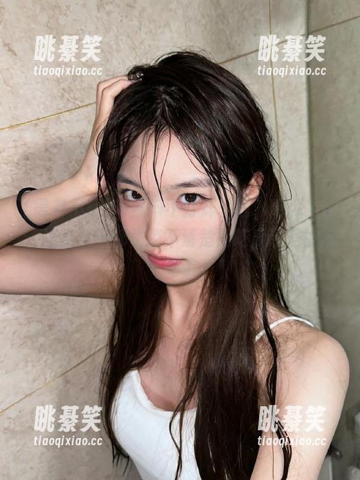 黑料不打烊下载，吃瓜上传，连我自己都快搞不清楚是吃瓜还是被瓜吃了