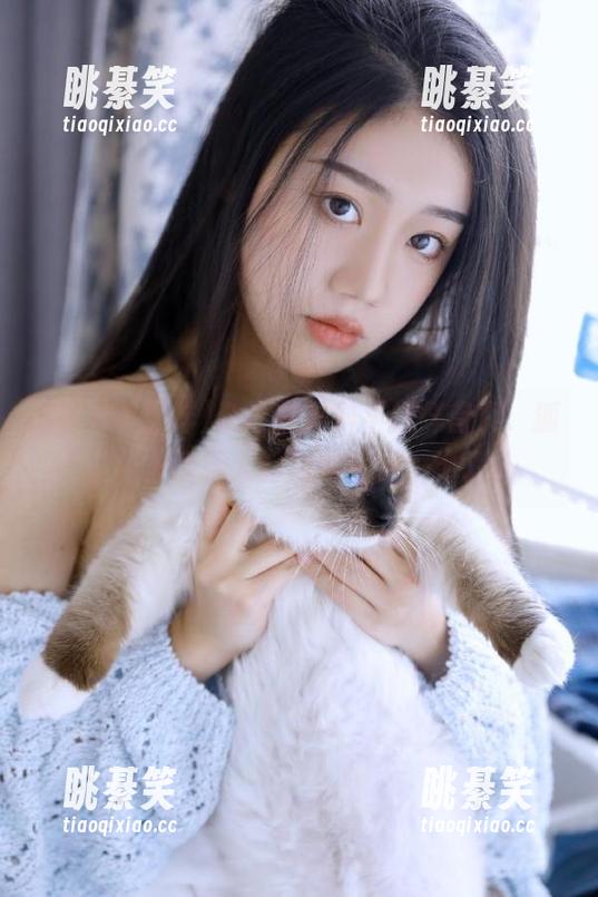 杂评在黑料不打烊首页，狐狸和里绿巨人的悲惨相遇，绝了。