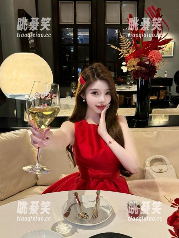 拒绝错过，快来下载黑料正能量苹果版，错过可就要吃柠檬了哦！