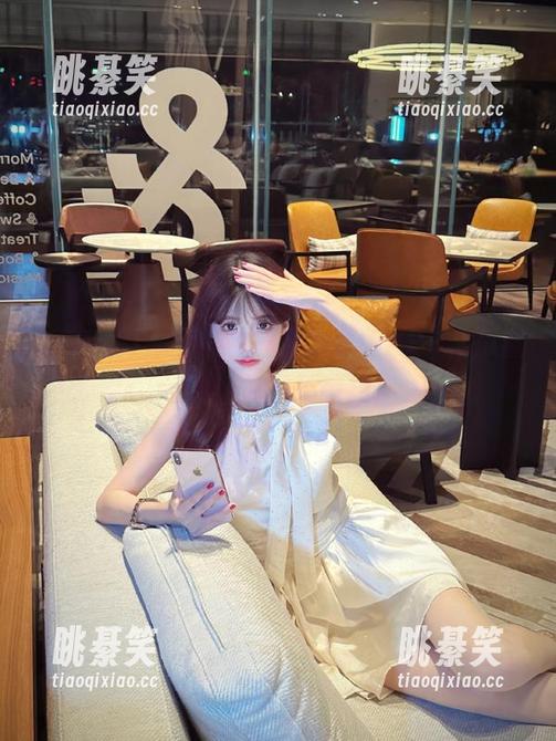 体验黑料社的免费版APP，瓜量足到让你目不暇接！