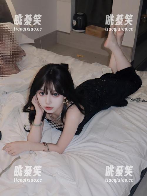黑料社官网直达，吃瓜的快乐和痛苦交织