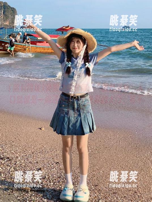 突然之间觉得：“黑料网址”入口就像是一扇通往另一个世界的大门，等不及想看了！