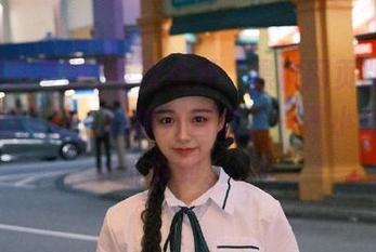 每次点开“黑料网页版”苹果版的入口，就像开盲盒，一不小心就被惊到。