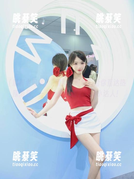 “黑料老司机”给你直达热辣消息，一不小心就成了八卦小达人！